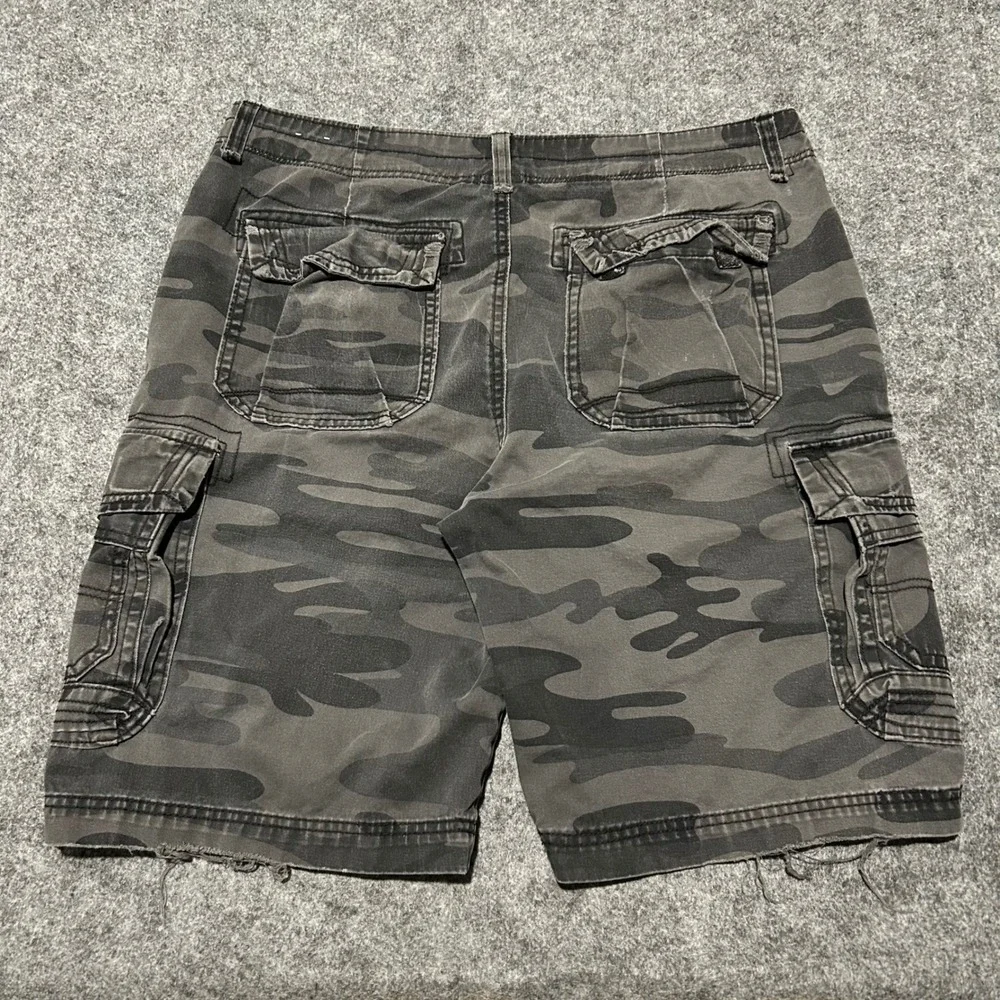 Unionbay Grey Camo Cargo Shorts Baggy Skater Y2K Vintage Size 38